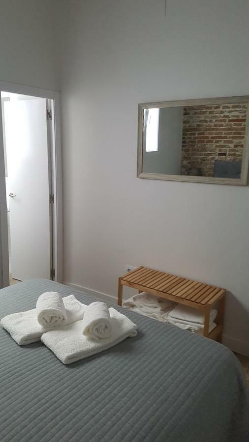 Luxury Apartment In Triana Close To The River Sevilla Buitenkant foto
